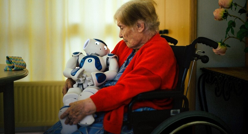 Robot ZORA w domu starości (zdjęcie: Dmitry Kostyukov, New York Times)