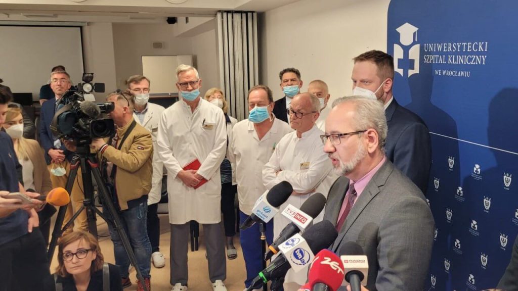 Skracamy czas oczekiwania na specjalistyczną konsultację - mówił Minister Adam Niedzielski w Uniwersyteckim Szpitalu Klinicznym we Wrocławiu