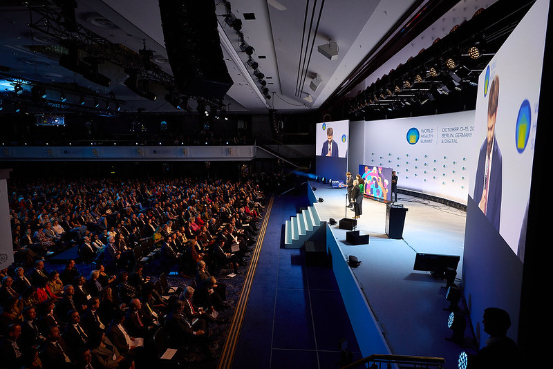 World Health Summit to jeden z największych kongresów zdrowia na świecie, co roku organizowany w Berlinie. W edycji 2024 wzięło udział 3500 gości, a relacje oglądało 21 000 osób