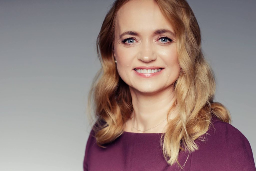Jolanta Sobierańska-Grenda, Prezes Zarządu „Szpitali Pomorskich”, zastępuje na stanowisku Ministra Zdrowia Izabelę Leszczynę, która kierowała resortem zdrowia przez 1,5 roku