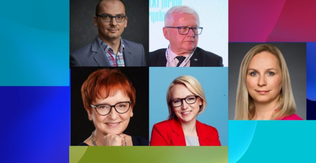 W debacie wzięci udział przedstawiciele MZ, Centrum e-Zdrowia, NFZ, świadczeniodawców i dostawców IT