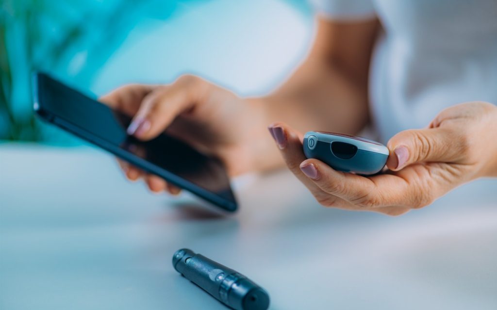 Dzięki DOM, lekarz sprawdzi wyniki pomiarów przesłane online przez pacjenta i dopasuje leczenie