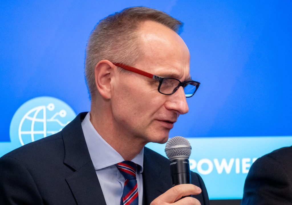 Gen. broni prof. dr hab. n. med. Grzegorz Gielerak: na polu walki nie ma wysokiej klasy specjalistów, dlatego AI, telemedycyna i telemonitoring mogą ratować życie