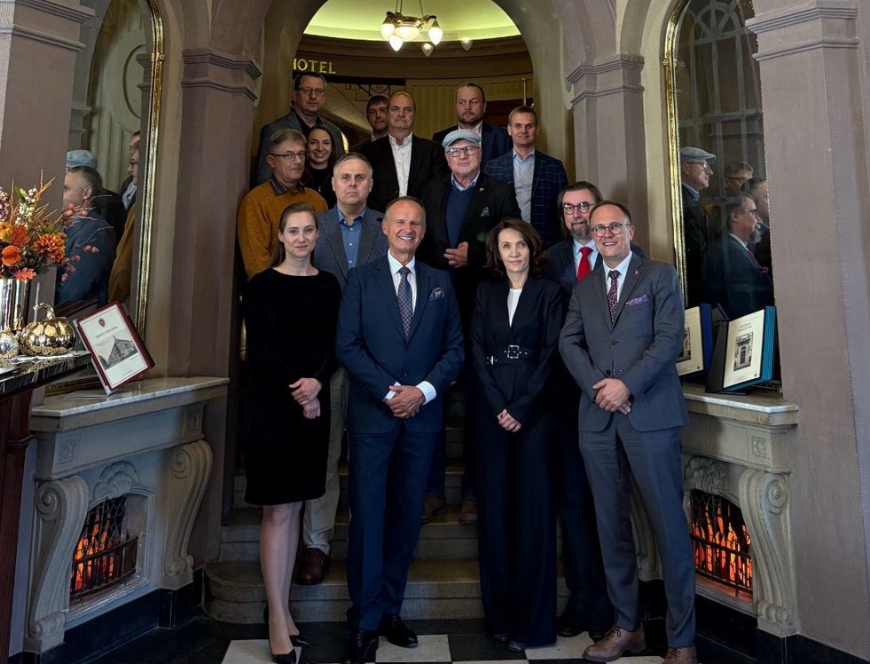 Spotkanie komitetu założycielskiego PTCMiF (źródło: LinkedIn, Piotr Merks)