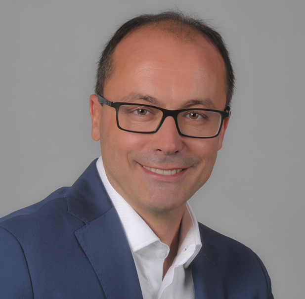 Wprowadzimy oparty na AI moduł, który umożliwi lekarzom sprawne wykorzystywanie bazy wiedzy, np. by sprawdzić możliwe niepożądane interakcje między lekami - mówi Jarosław Sot