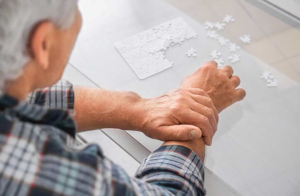 Dane z dwóch rutynowych testów, które wykonują neurolodzy, pomagają przewidzieć dalszy rozwój choroby Parkinsowa